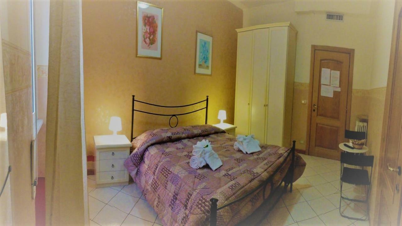 Felicia Rooms Rome Bagian luar foto